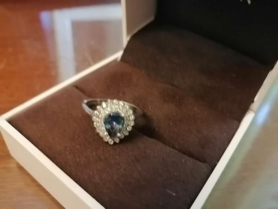 Inel argint  piatra albastru safir