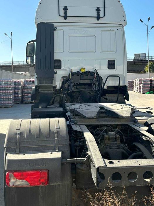 Тягач Iveco S-WAY