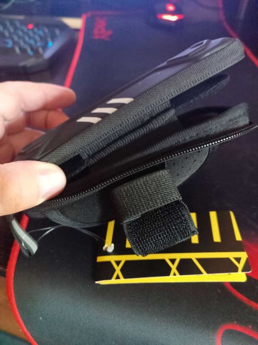 чехол для телефона на руку