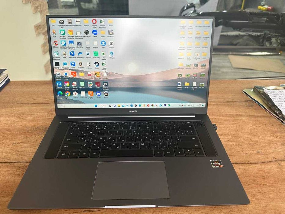 ноутбук HUAWEI MateBook D16