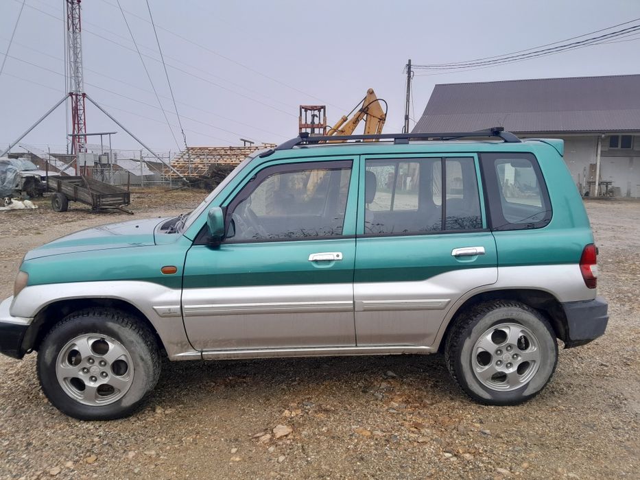 Mitsubishi pajero pinin 2.0l 5 usi 4x4