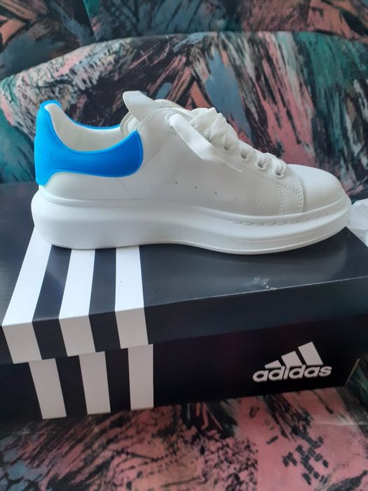 Adidaşi Alexander mcqueen