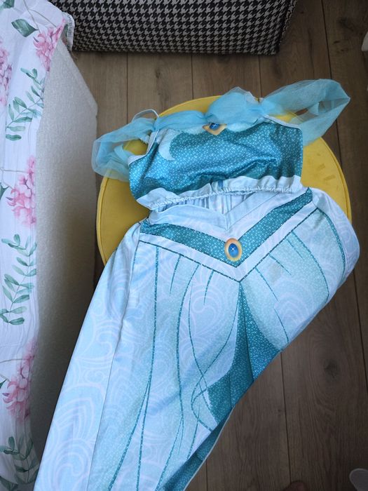 Продам детские одежды