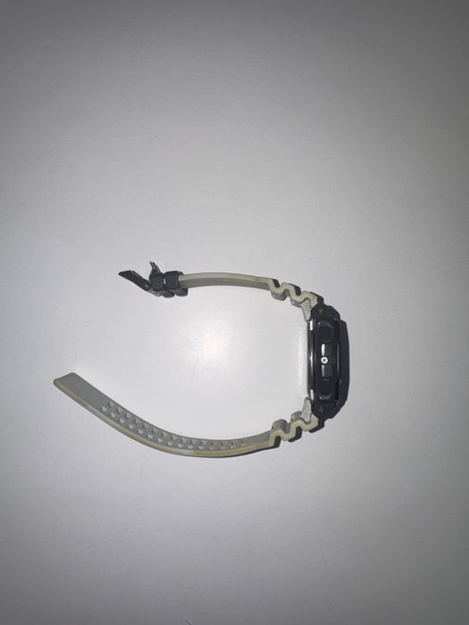 Casio g -shock Gbx-100