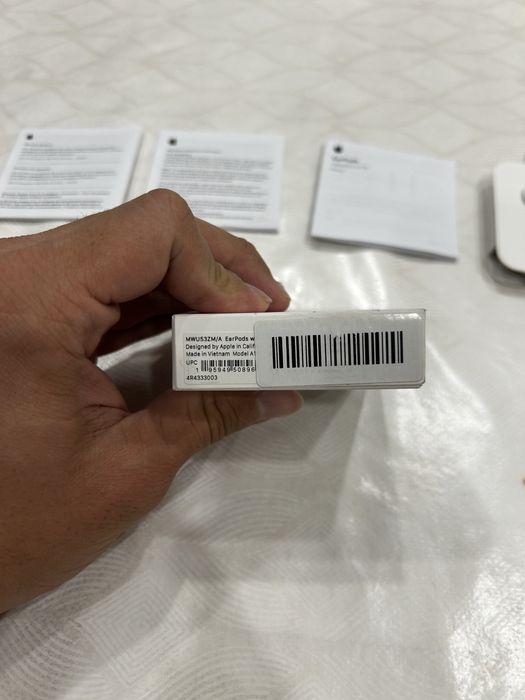 Продам наушиники Apple EarPods 3.5mm mini jack