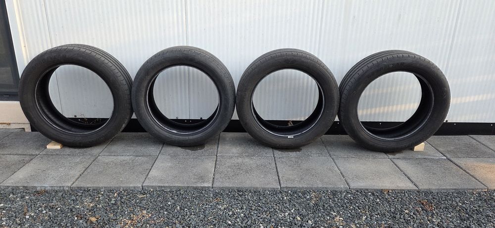Goodyear EfficientGrip 2