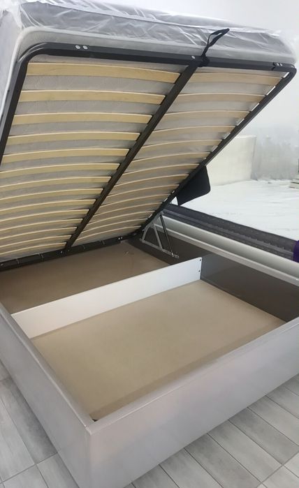 Продается 2-х спальная кровать с анатомическим матрасом