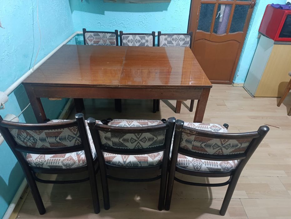 Стол со стульями б/у Чехословакия