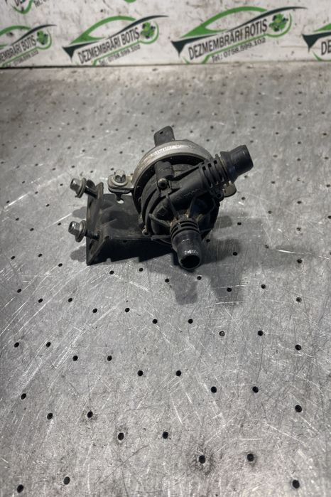 Pompa recirculare apa A 000 500 35 00 Mercedes-Benz C-Class W205/S205