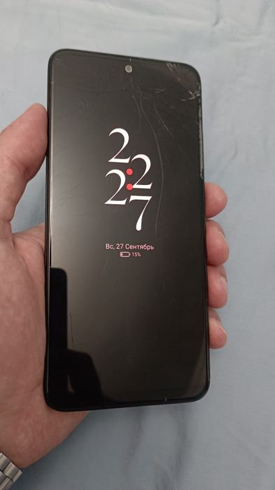 Xiaomi 11 128GB  работает без проблем