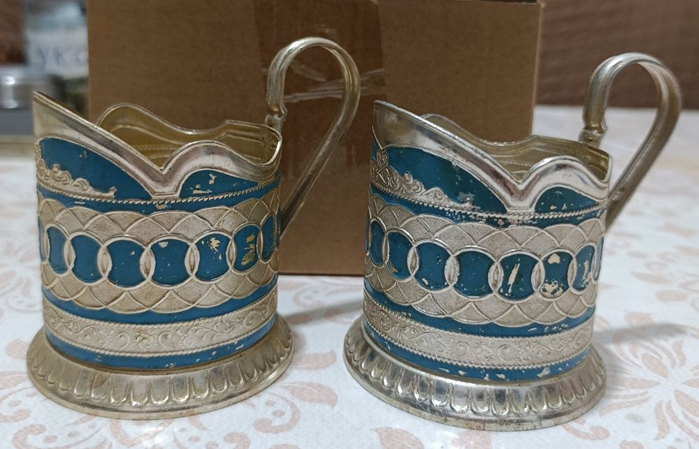 Продам два подстаканника ,,КХИ,,