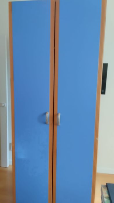 Шкаф со столом для школьника