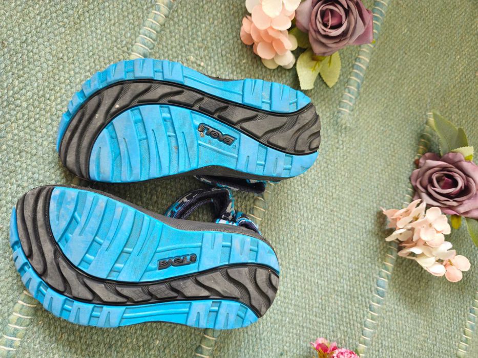 Teva сандали за планина или море 28