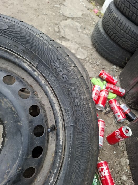 Vand roata rezerva R 16 ford focus 2 merge si pe 3 are si anvelopa 205 55 16