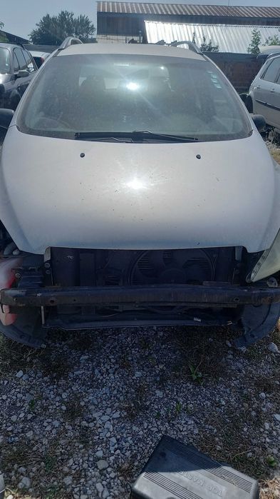 Пежо 307 1.4HDI НА ЧАСТИ