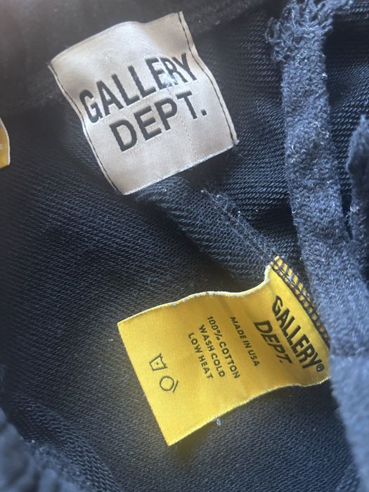 gallery dept къси панталони M