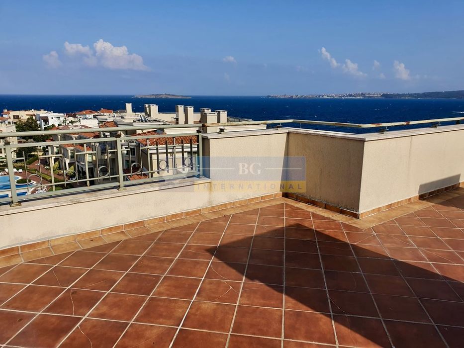 Продава се Четиристаен апартамент в Черноморец - 250 кв.м за 1860 €/кв.м - Снимка #3