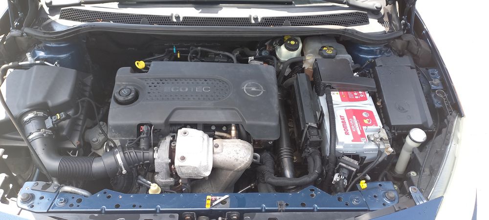 Vând Astra J Sport Tourer EcoFlex