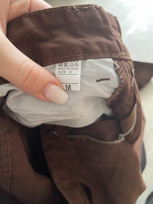 Продам джинсы коричнивого цвета