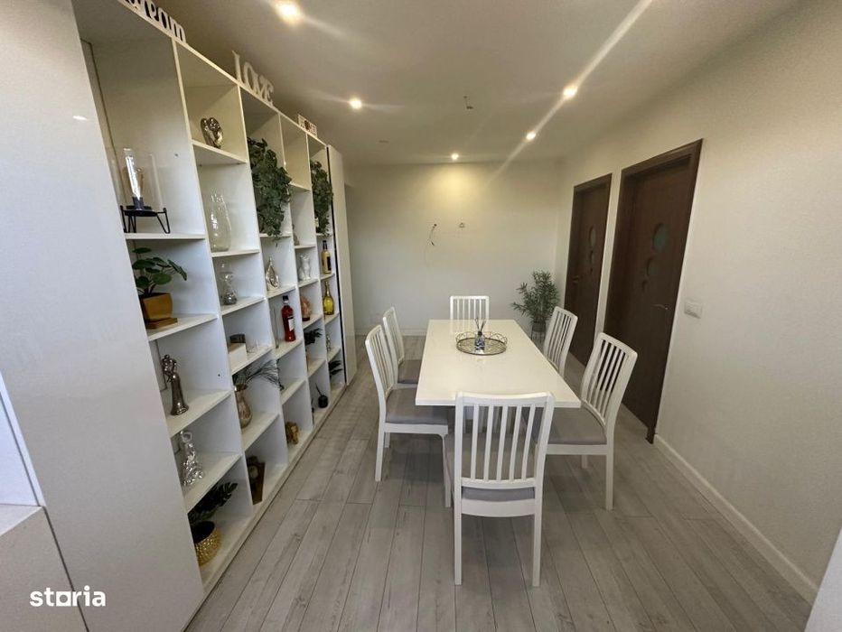 Apartament 3 camere decomandate, 141 mp utili, Rovine, zona Bacriz