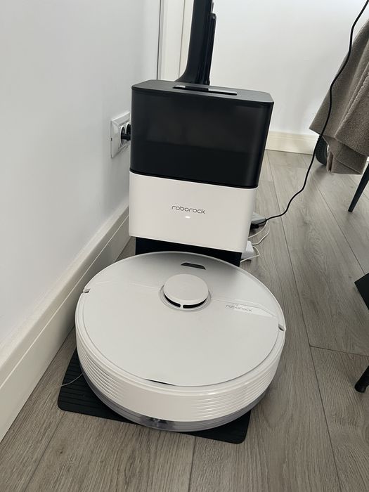 Roborock Q7+ robot aspirator