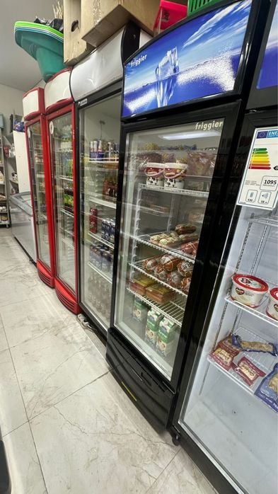 Холодилники для напитков и морозильники