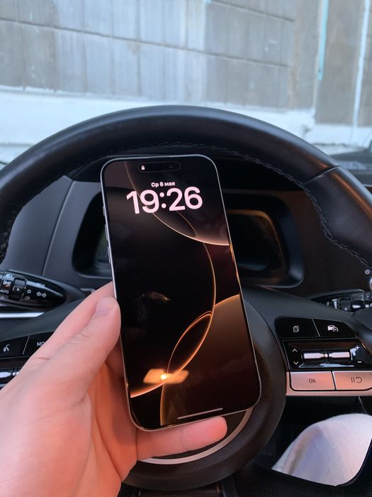 IPhone 16 Pro Max 256 + Air Pods Pro (Type-C)