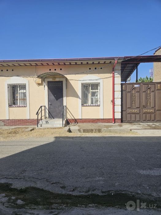 Uy sotiladi (kottej).