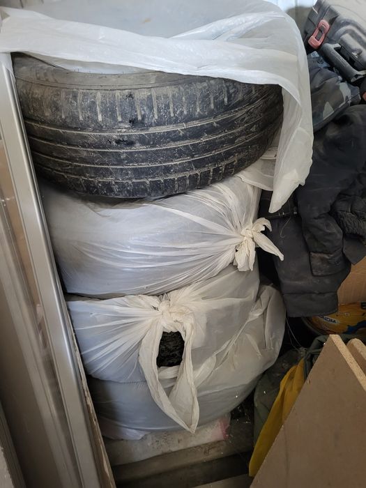 Шины R16 /215 /60