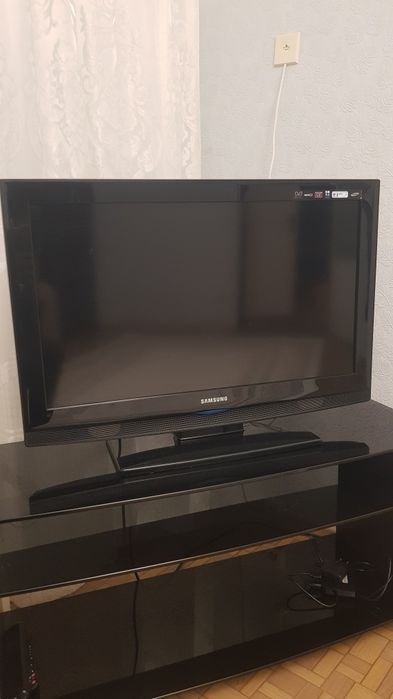 Телевизор Самсунг 32"