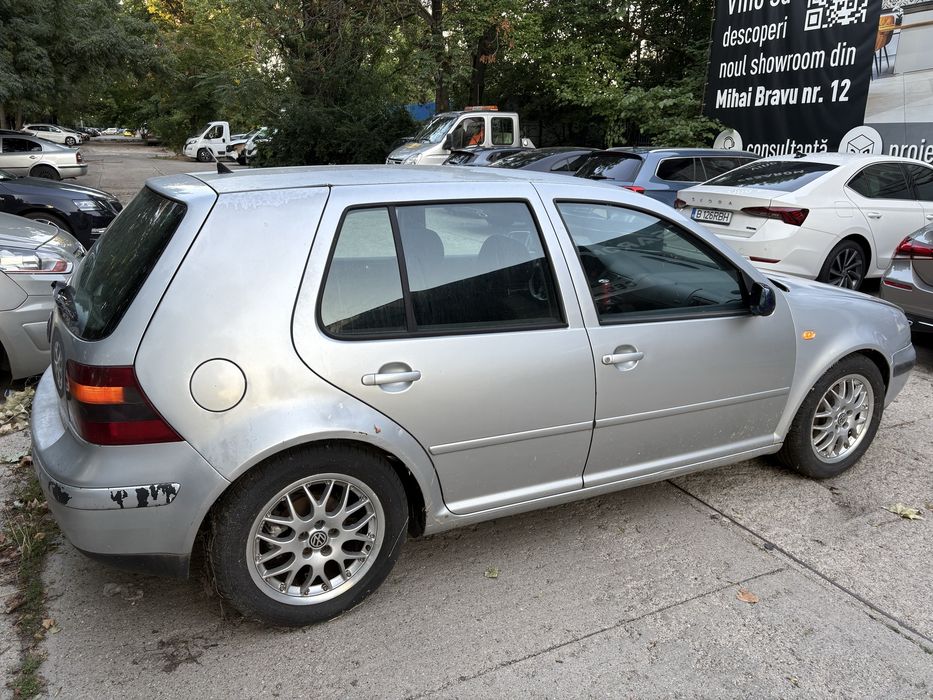 VOLKSWAGEN Golf 2003 — imagine 5