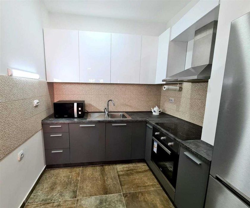 Дава се под наем Двустаен апартамент в Бургас, Славейков - 54 кв.м за 229.5 € - Снимка #1