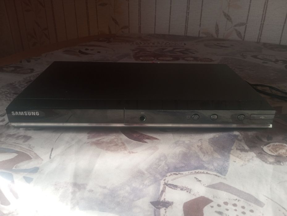 DVD samsung в отличном состоянии.