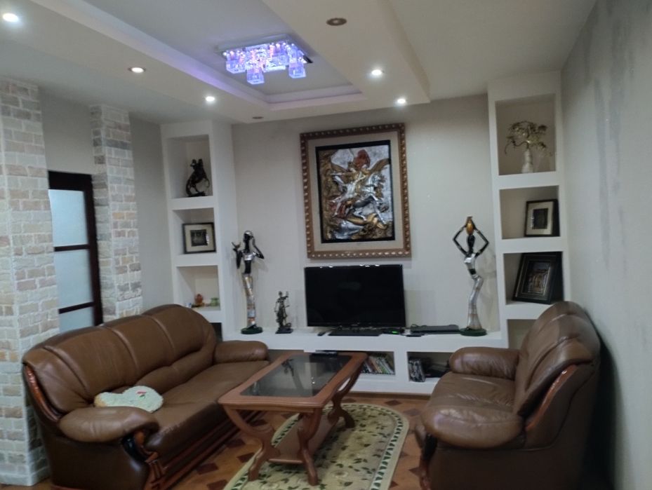 Продается 3 комнатная квартира