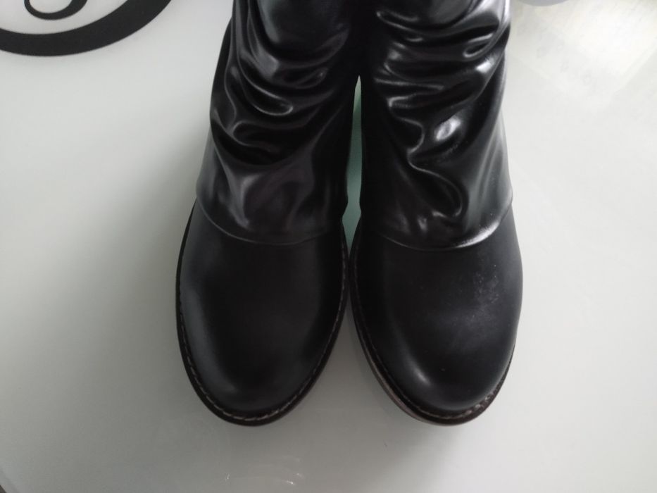 Есенни боти в черно ,сиво,кафяво