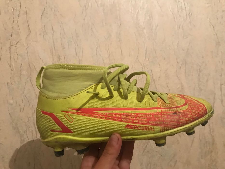 Стоножки и богонки за футбол