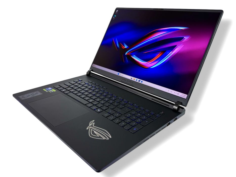 ASUS ROG Strix Scar 18 G835L WQXGA 240Hz Ultra 9 64RAM 2TB RTX 5090