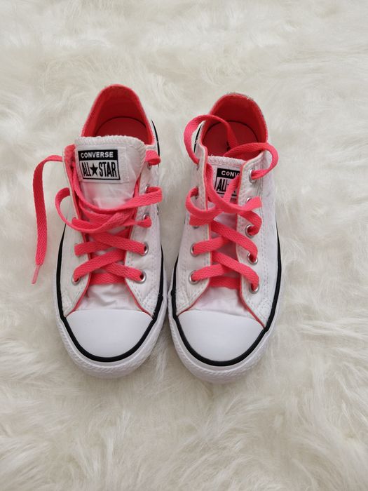 Converse & Reserved