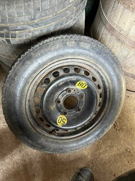 Продавам 4 гуми и джанти