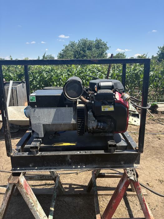 Generator curent honda gx690