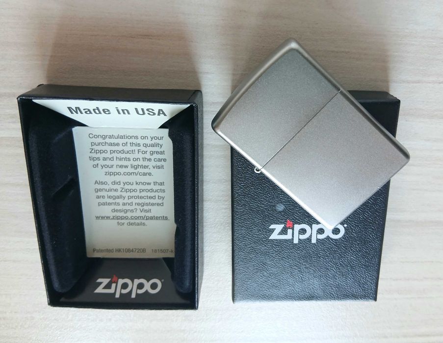Нова запалка Zippo Satin Chrome + подарък гориво