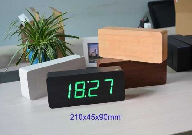 Промо LED настолен часовник + аларма и температура.
