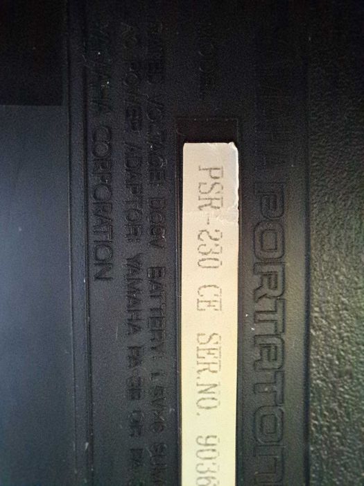 Синтезатор пиано клавир YAMAHA PSR 230 ce