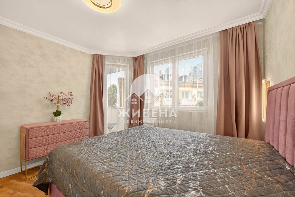 Дава се под наем Тристаен апартамент в Варна, Център - 99 кв.м за 1650 € - Снимка #8