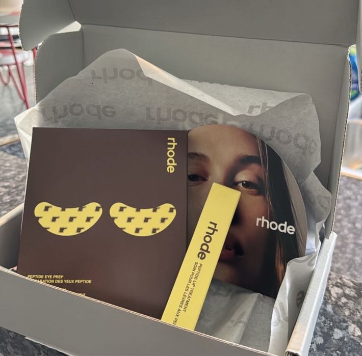 rhode x Justin Bieber / The Biebers Caramelized Banana Lip Gloss гланц, Eye Patches пачове, Spotwear за пъпки, оригинален лимитиран сет или поотделно