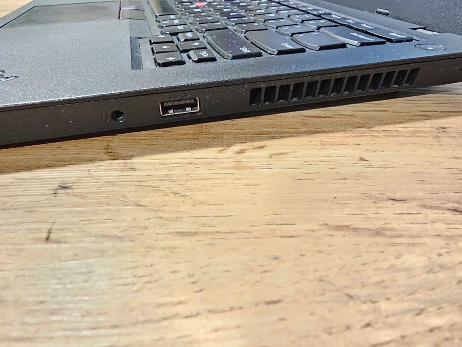 Lenovo ThinkPad L490 14" | intel i5-8365U 8x4.1GHz / 8GB RAM DDR4 / 256GB SSD / FHD / 3ч. бат / FHD