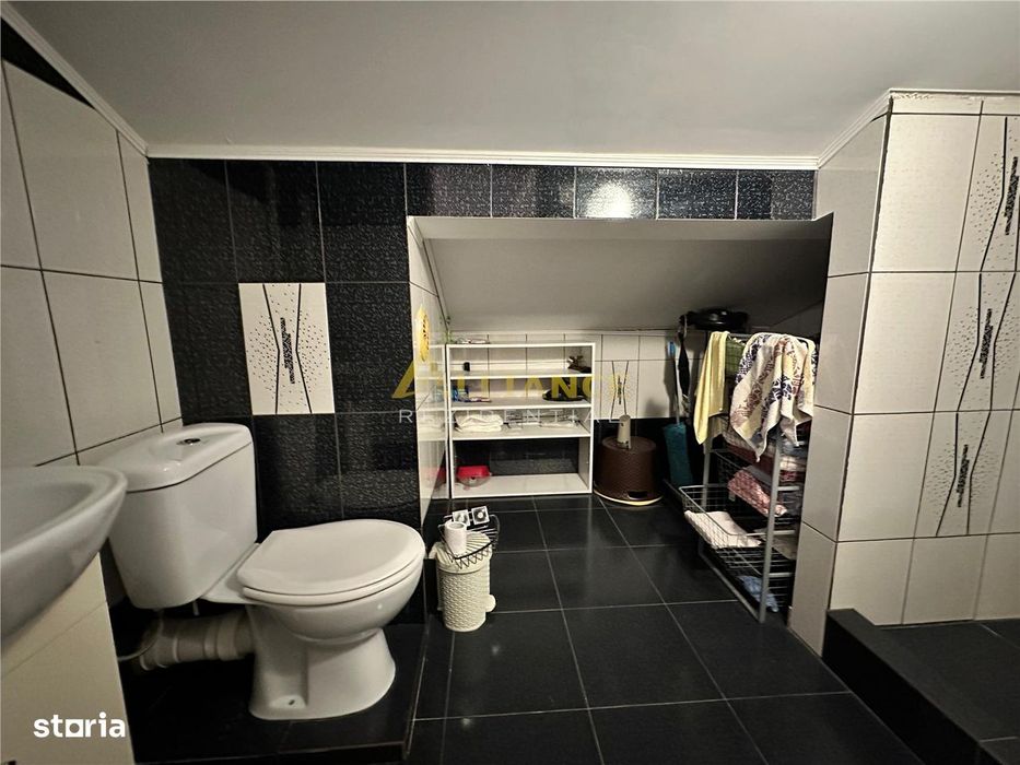 [S.Oltenitei] Vila cu 5 camere - 3 bai | Partial Mobilata