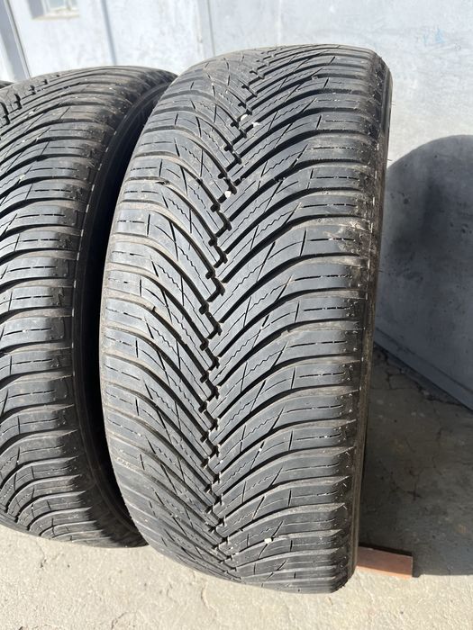 4 бр. всесезонни гуми 225/50/18 Maxxis DOT 2522 5,5-6 mm