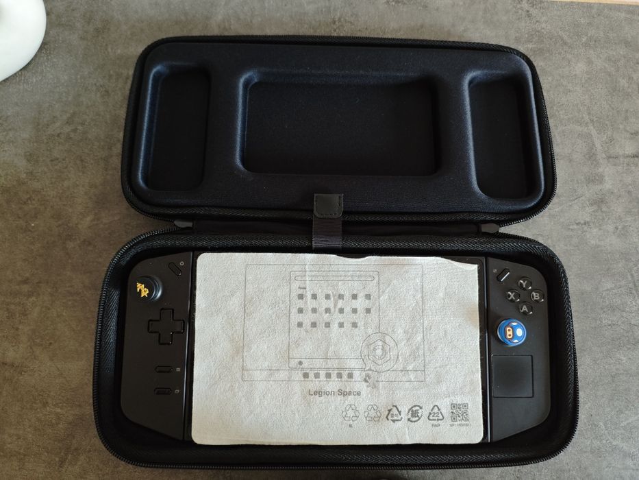 Lenovo legion go Z1 Extreme