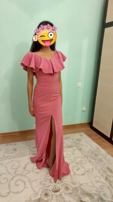 Вечернее платье для девушки с красивой фигурой